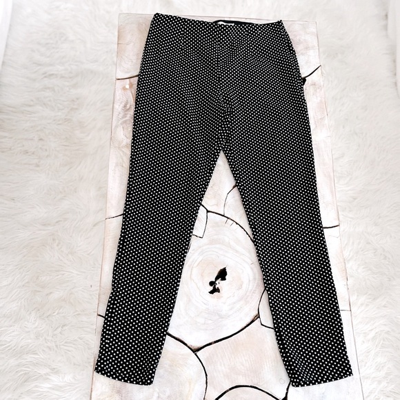 Calvin Klein Pants - CALVIN KLEIN POLKA DOT ANKLE LENGTH PANTS❤️🖤